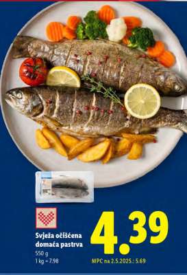 Svježa očiscena domaca pastrva