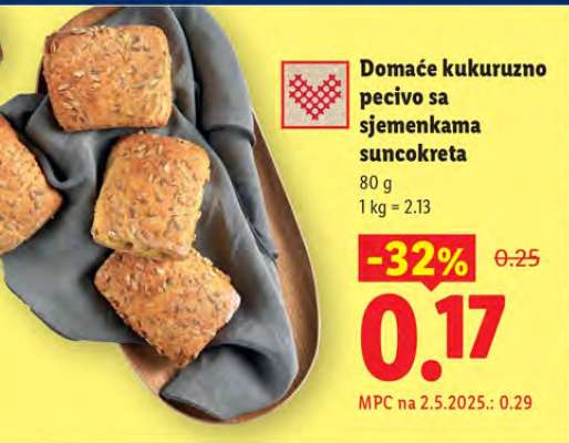 Domaće kukuruzno pecivo sa sjemenkama suncokreta